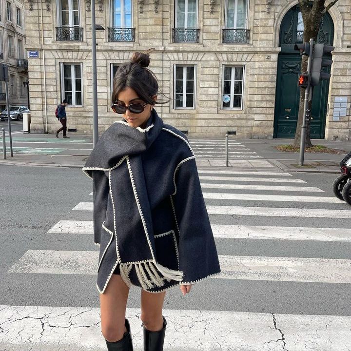 Lesty - Abrigo con Bufanda Oversize - Vivea Casa