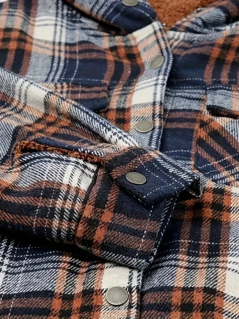 Adela - Chaqueta cálida con capucha y cremallera - Vivea Casa
